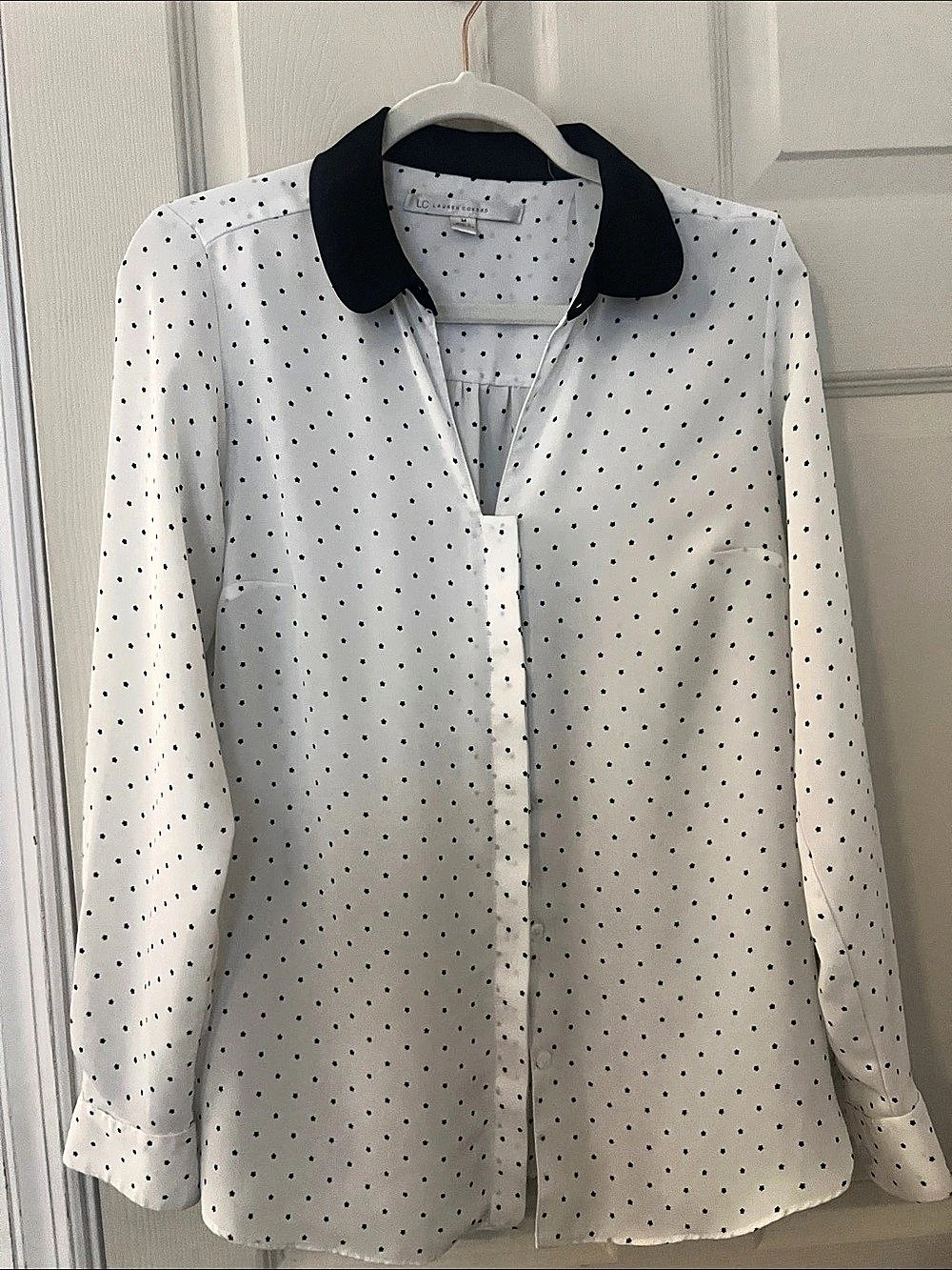 LC Lauren Conrad Polka Dot Blouse in White & Black Size Medium